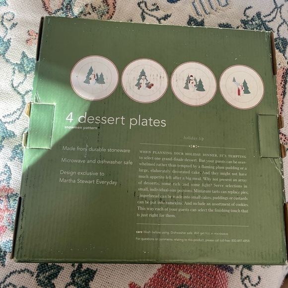 NEW IN THE BOX Martha Stewart Snowman Winter Jubilee Dessert Plates Set of 4 - Picture 2 of 8